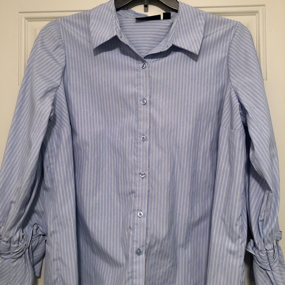 New York & Company Blue and White Dress Shirt with Balloon Cuffs